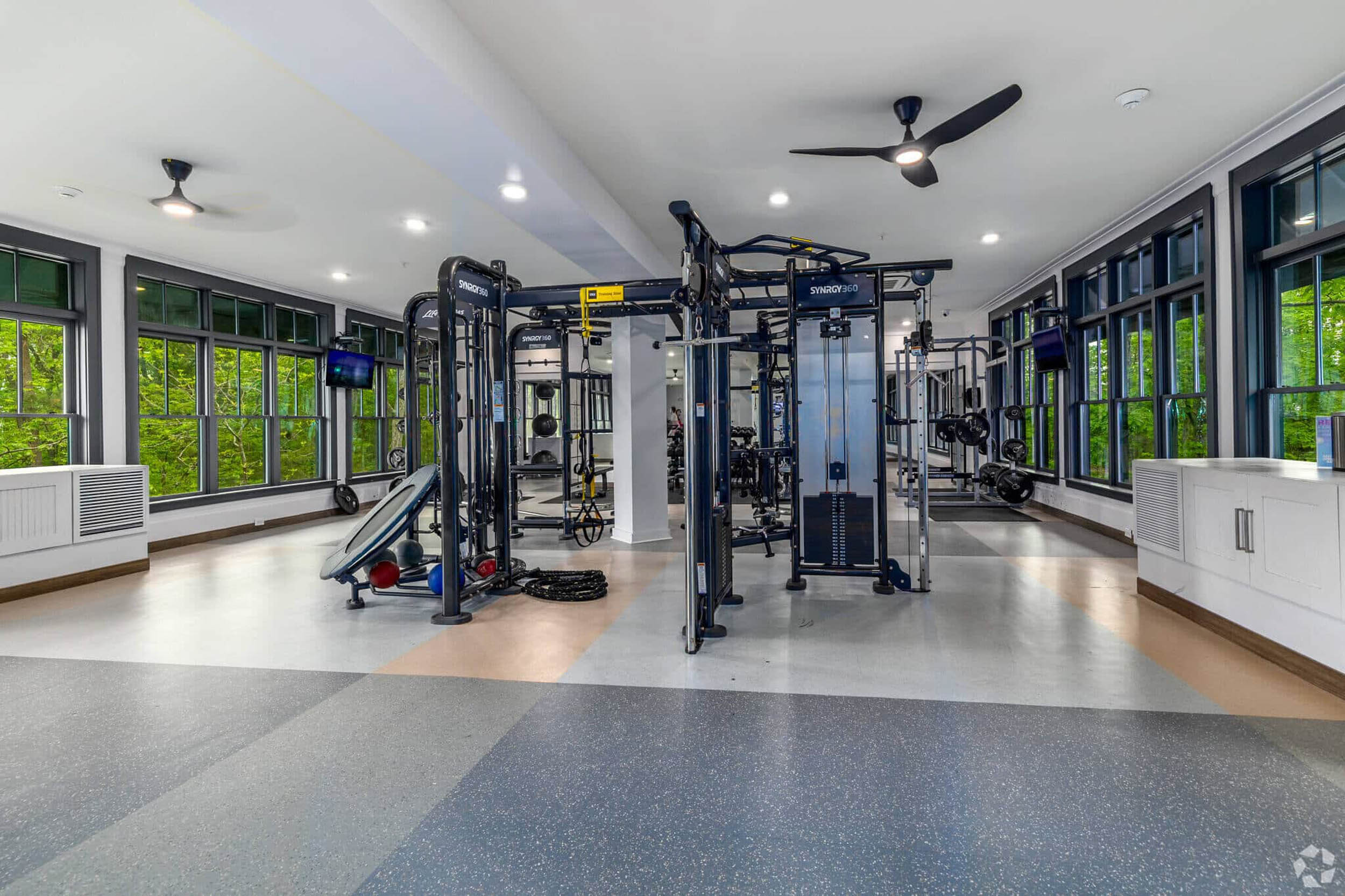 Fitness center with exercise machines